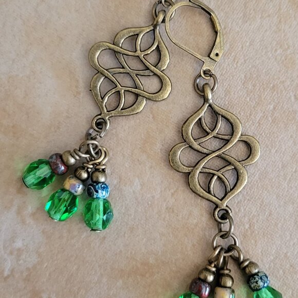 CELTIC KNOT Green Czech Picasso Bronze Earrings Chandelier Lever Back Earwires - Picture 7 of 7